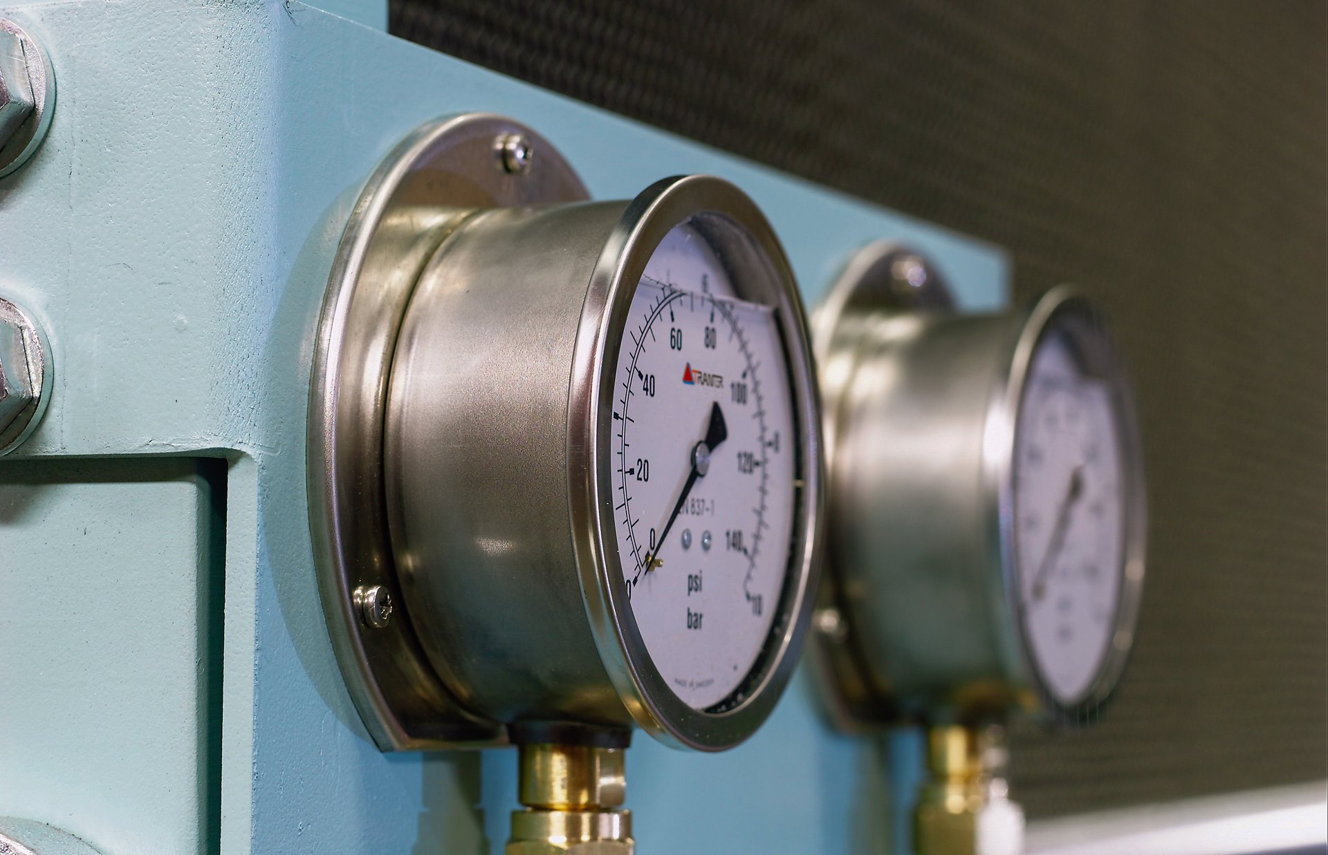 <span id="hs_cos_wrapper_name" class="hs_cos_wrapper hs_cos_wrapper_meta_field hs_cos_wrapper_type_text" style="" data-hs-cos-general-type="meta_field" data-hs-cos-type="text" >通过多品牌服务提供商简化您船舶换热器的维护</span>